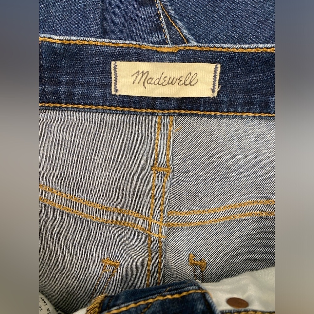 Madewell Cali Demi-Boot Jeans in Danny Wash: TENCEL™ Denim Edition size 24 - Picture 3 of 7